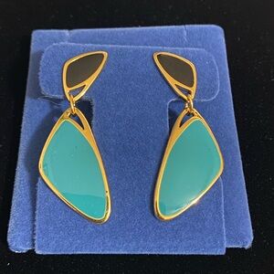 Avon blue and black vintage geometric gold toned post back earrings